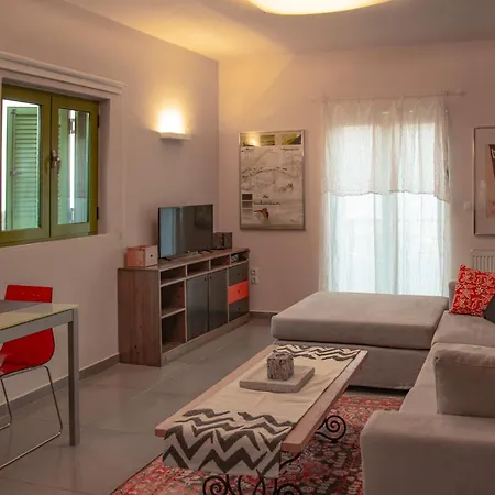Domus Apartment