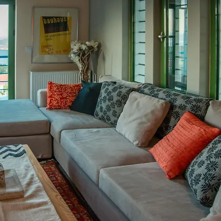 Apartment Domus